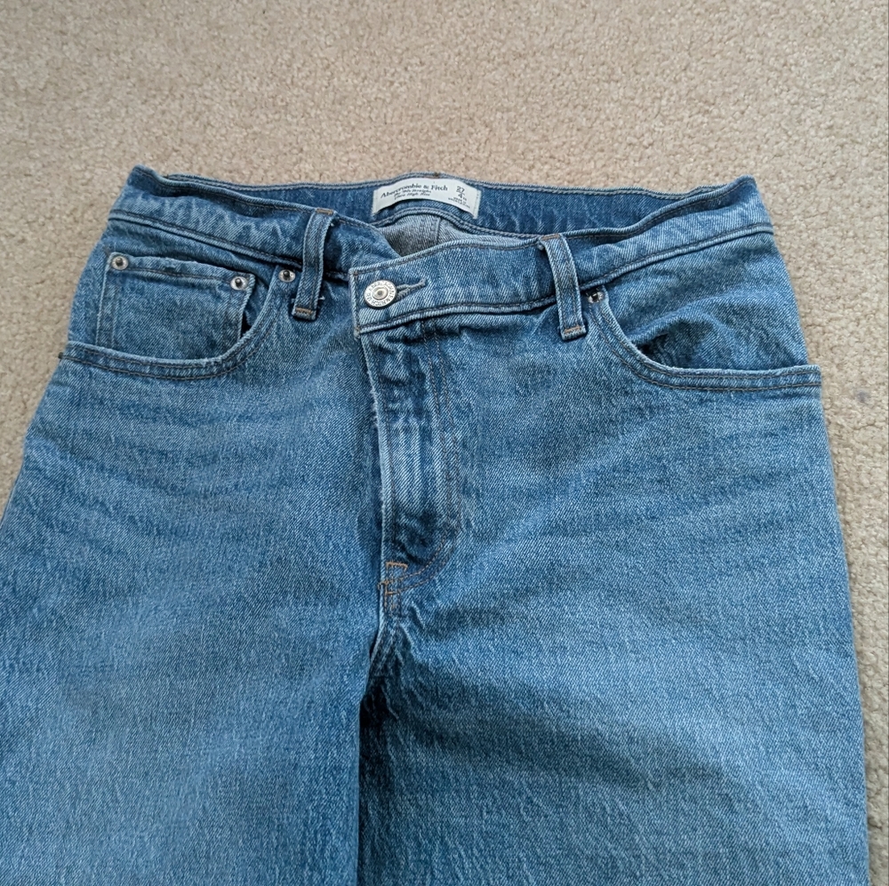 abercrombie 90s ultra high rise straight crisscross waist band jeans